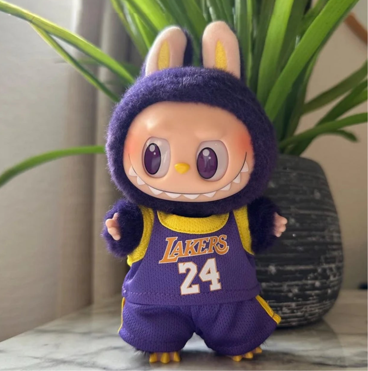 Conjunto de camisetas de baloncesto de la NBA Labubu - Edición Lakers n.° 24